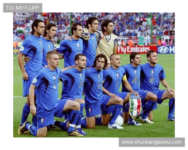 天下足球百大球星盘点 荣耀与传奇的足球巨星之路