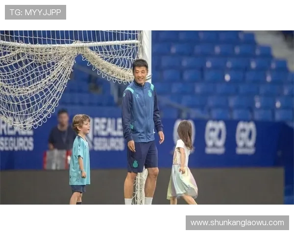 武磊与梅西携手争锋世界足球舞台对比中西足球风格差异