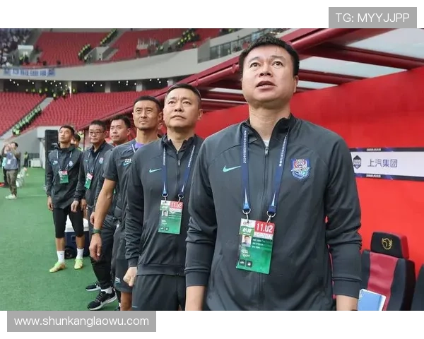 签约顶级球星助力球队崛起全面解析足球界最强引援策略与影响